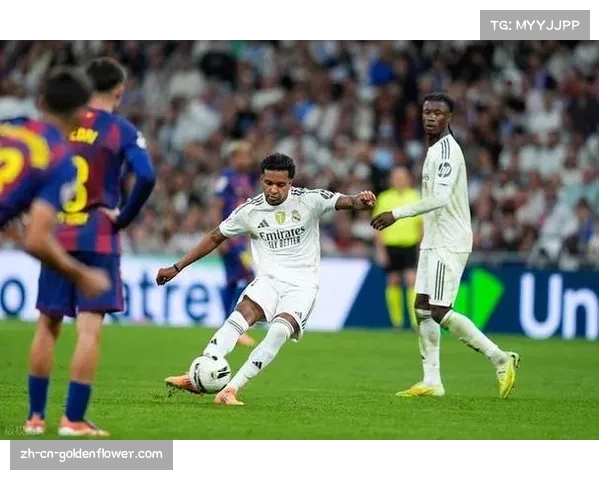 皇马防守表现不如巴萨紧凑有序，稳定性差距明显